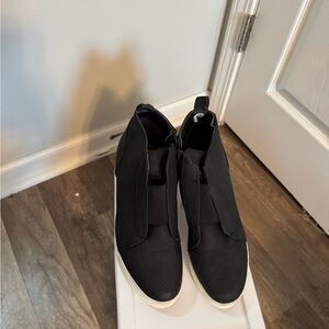 Stylish Black Women's Shoes